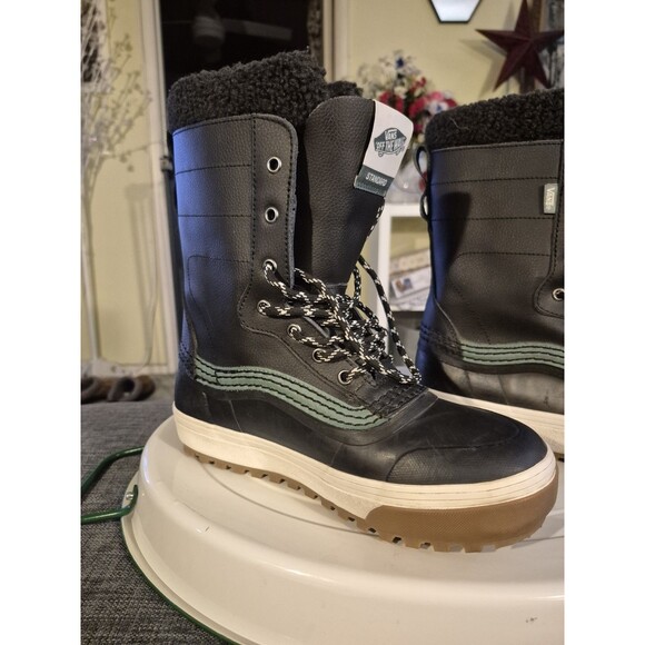 Vans Standard Mid Snow MTE Black Multi Women\'s size 7.5 Winter Water Cozy M Sz 6 main image 4